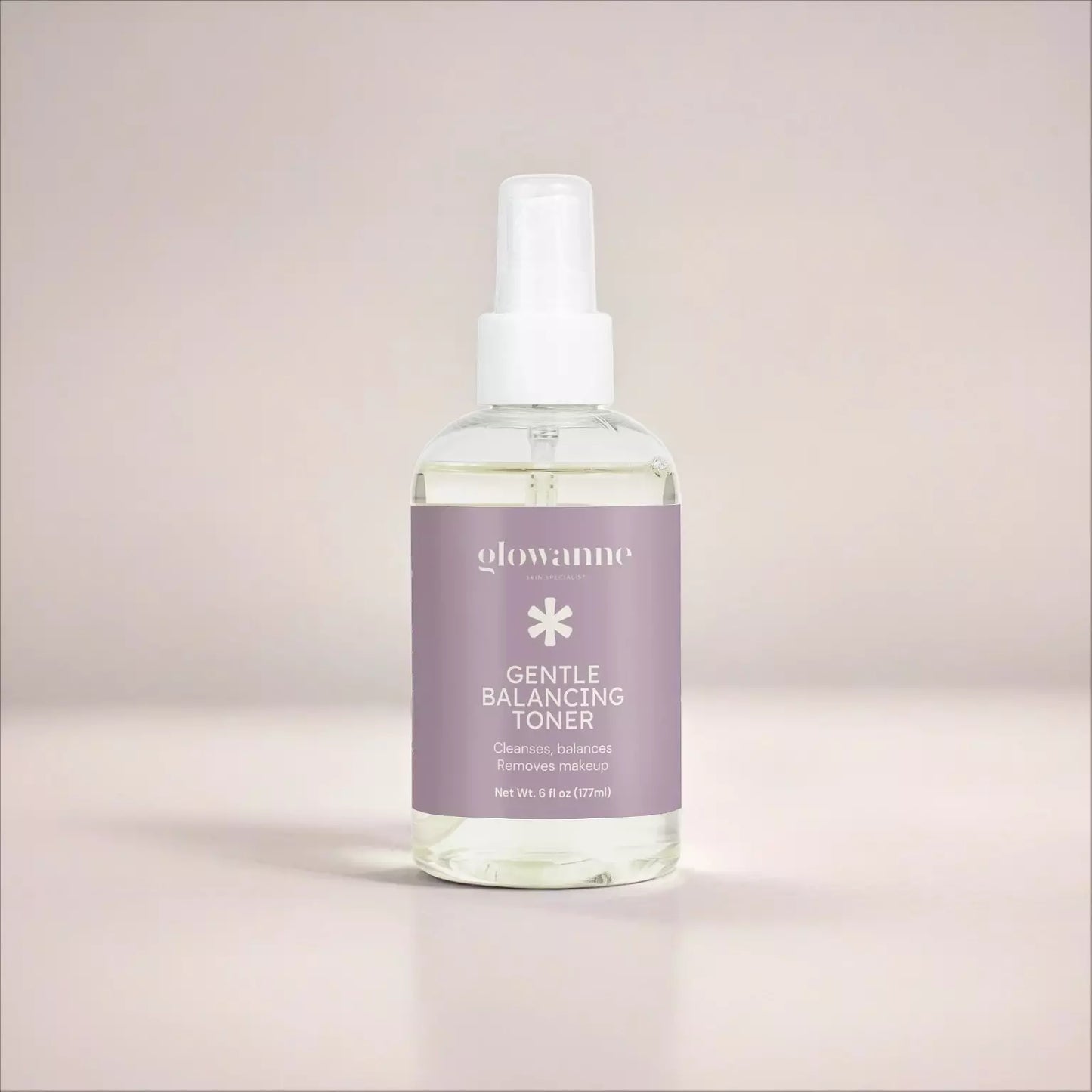 Alcohol-free toner that refines texture and prepares skin for treatment.