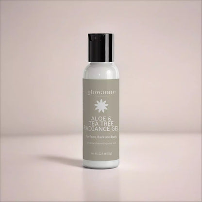 Soothing gel with aloe and tea tree to calm irritation and refresh combination skin.
