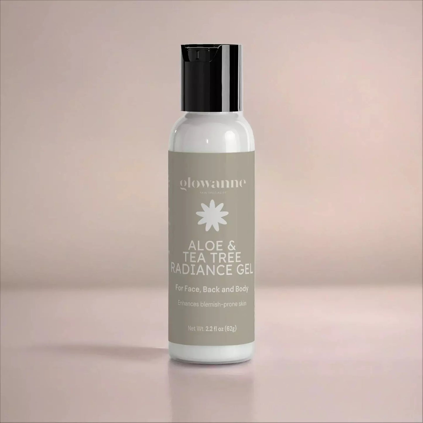 Soothing gel with aloe and tea tree to calm irritation and refresh combination skin.